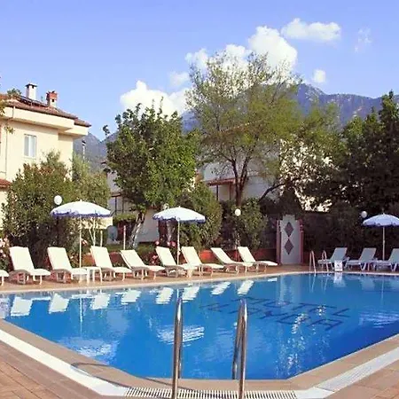 The Valley 3*